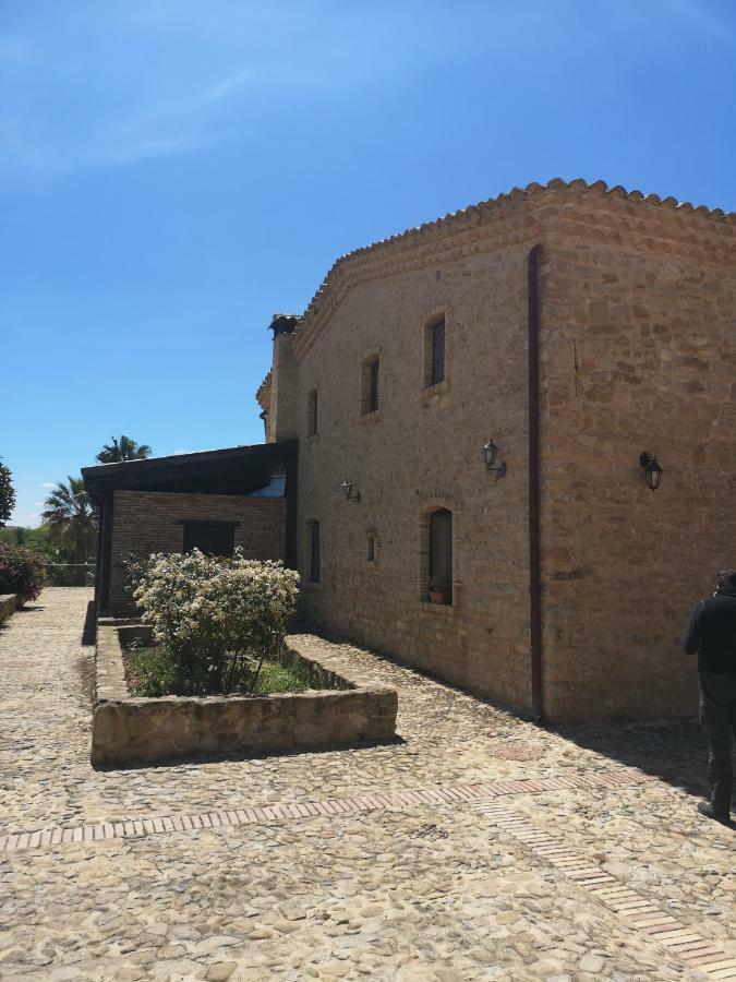 فيلا Assoroفي Sperone Agriturismo المظهر الخارجي الصورة
